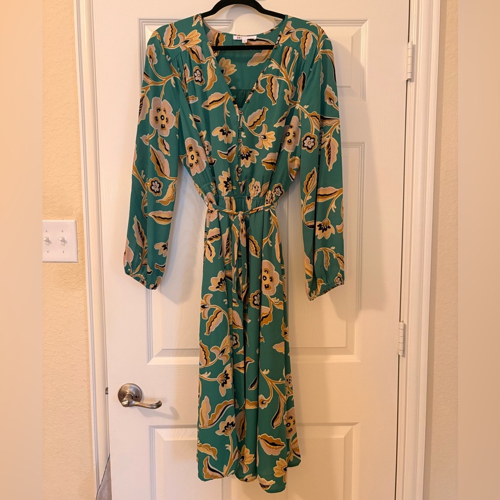 DR2 Green Floral Long Sleeve Dress